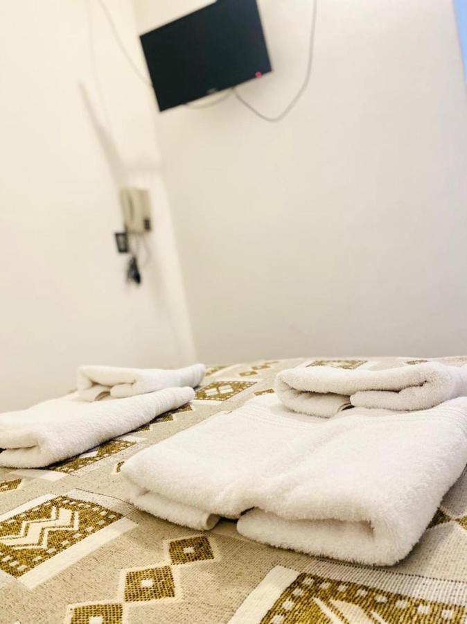 Hotel Tandil 푸에르토마드린 외부 사진