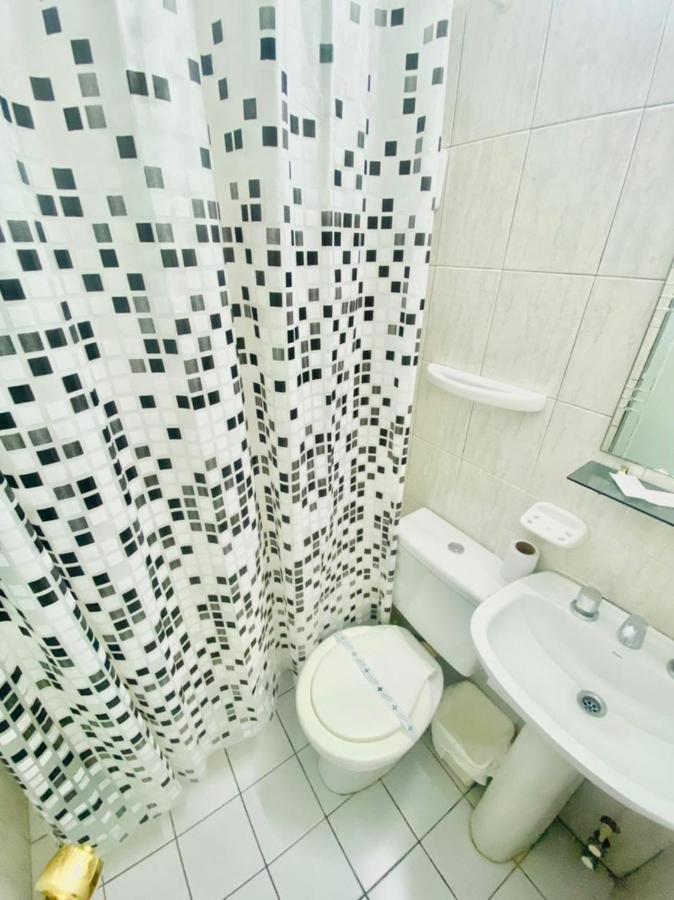 Hotel Tandil 푸에르토마드린 외부 사진