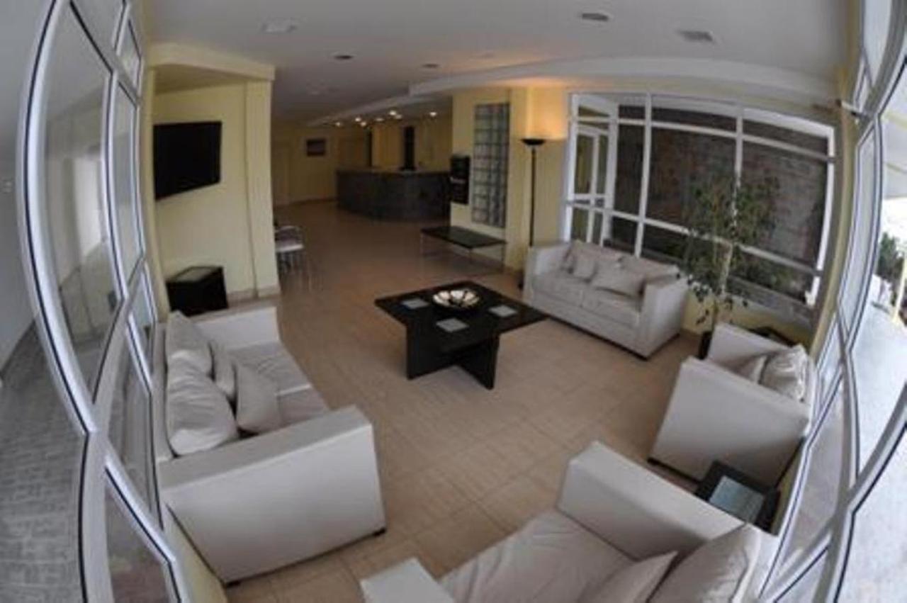 Hotel Tandil 푸에르토마드린 외부 사진