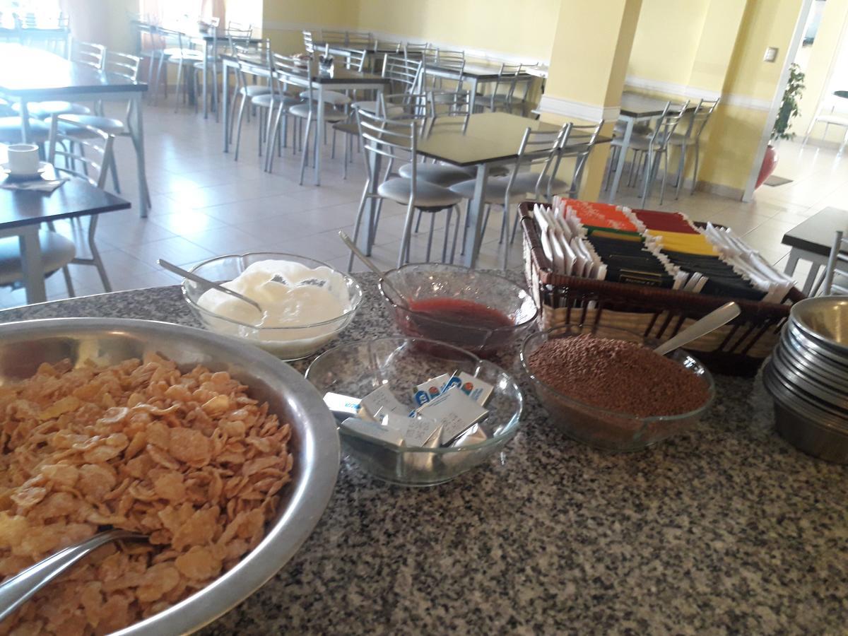 Hotel Tandil 푸에르토마드린 외부 사진