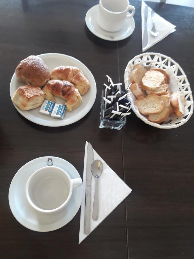 Hotel Tandil 푸에르토마드린 외부 사진